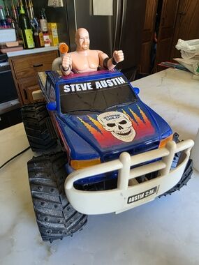 Vintage 1998 WWF Stone Cold Steve Austin RC Truck Toy Island - Working Lights